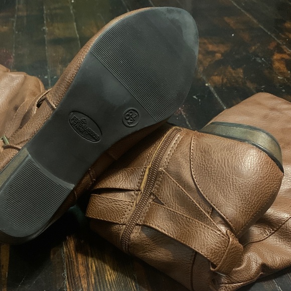 Fergalicious Bridges Knee-high Boots 8.5 - Picture 5 of 16